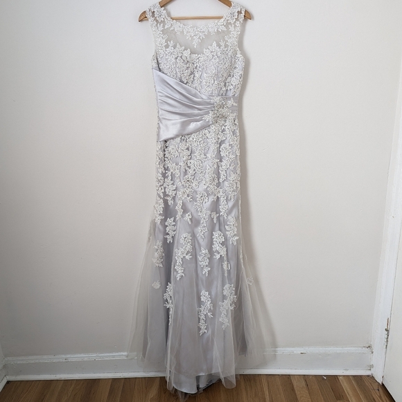 NWT MGNY Madeline Gardner Silver Sequin Floral Lace Satin Tulle Embellished Gown